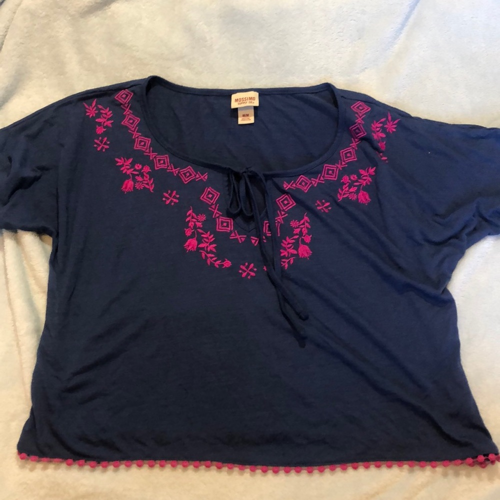 Mossimo blue and pink design top